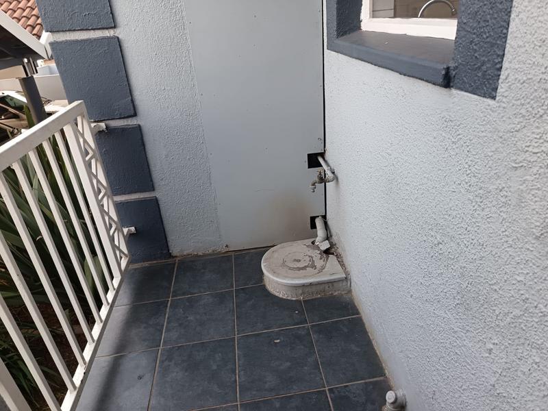 To Let 2 Bedroom Property for Rent in Morning Hill Gauteng