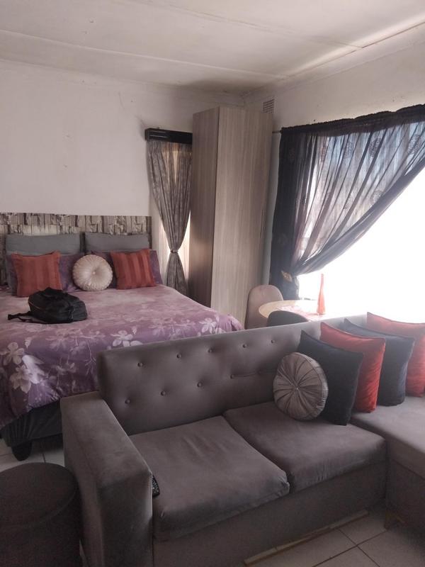 1 Bedroom Property for Sale in Pretoria West Gauteng