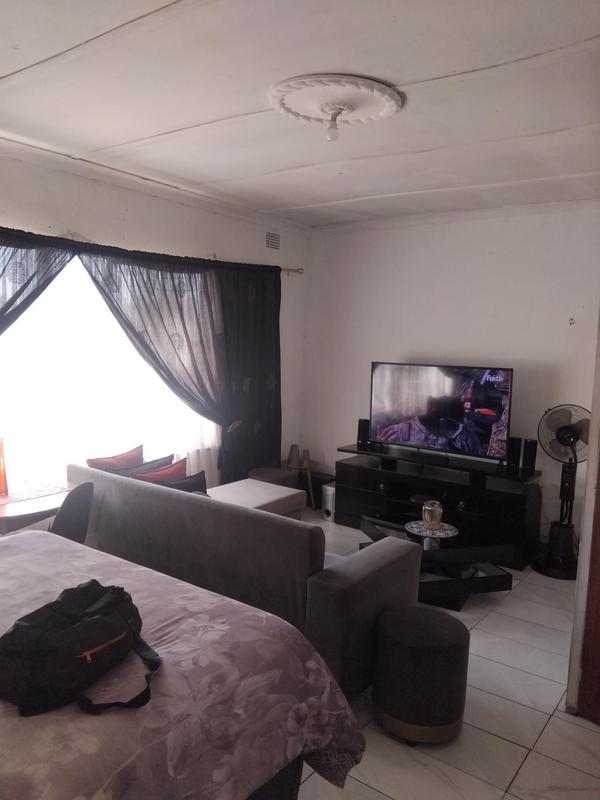 1 Bedroom Property for Sale in Pretoria West Gauteng