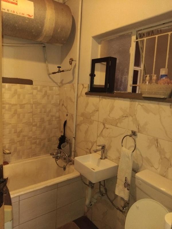1 Bedroom Property for Sale in Pretoria West Gauteng
