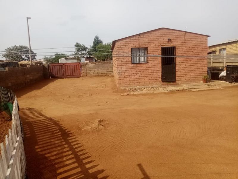 2 Bedroom Property for Sale in Tokoza Gauteng