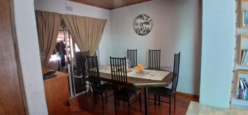 5 Bedroom Property for Sale in Roodekrans Gauteng