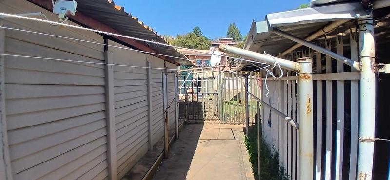 5 Bedroom Property for Sale in Roodekrans Gauteng