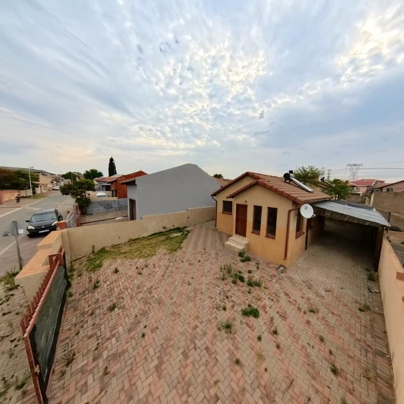 To Let 3 Bedroom Property for Rent in Klipfontein View Gauteng
