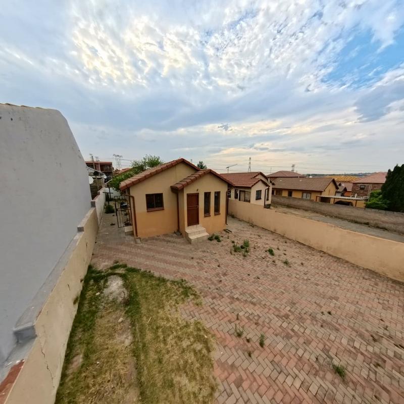 To Let 3 Bedroom Property for Rent in Klipfontein View Gauteng