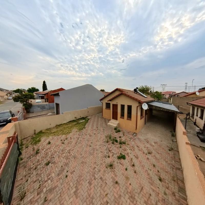 To Let 3 Bedroom Property for Rent in Klipfontein View Gauteng