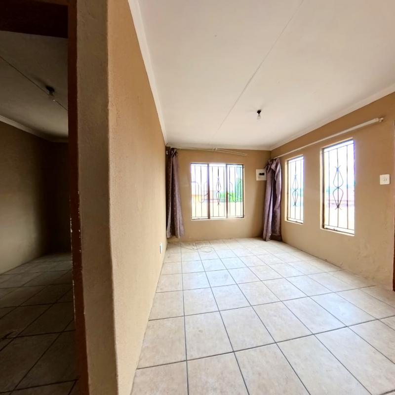 To Let 3 Bedroom Property for Rent in Klipfontein View Gauteng
