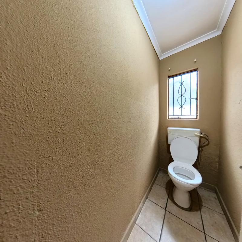 To Let 3 Bedroom Property for Rent in Klipfontein View Gauteng