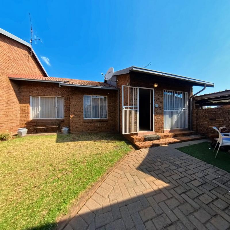 3 Bedroom Property for Sale in Birch Acres Gauteng