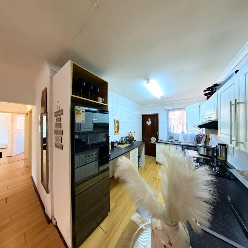 3 Bedroom Property for Sale in Birch Acres Gauteng