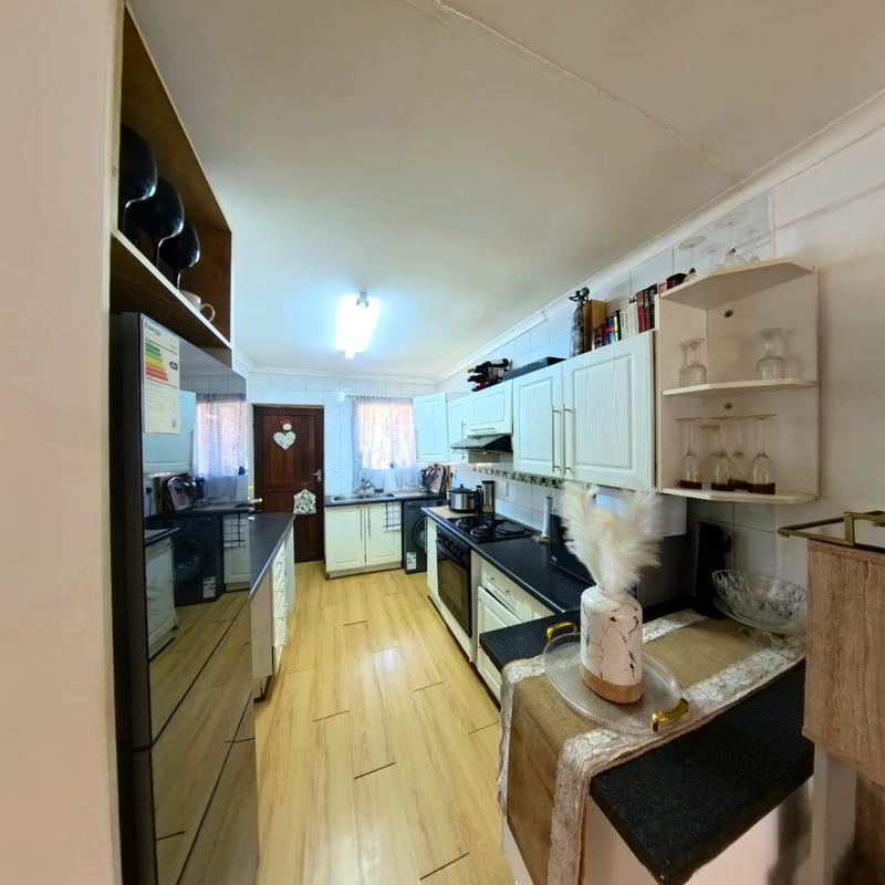3 Bedroom Property for Sale in Birch Acres Gauteng