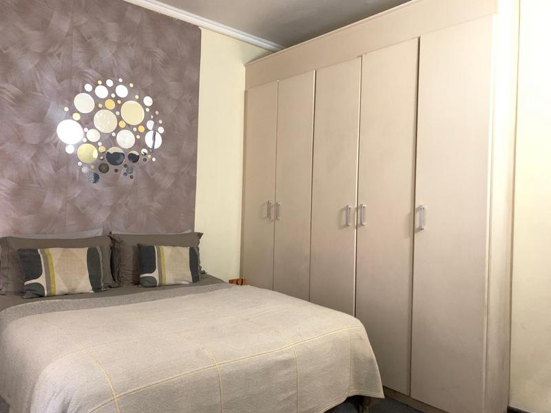 2 Bedroom Property for Sale in Johannesburg Central Gauteng