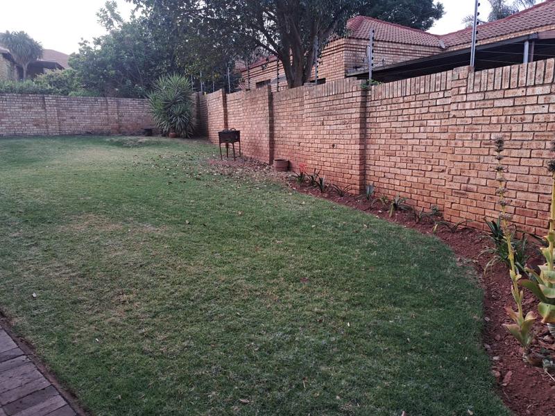 3 Bedroom Property for Sale in Kenmare Gauteng