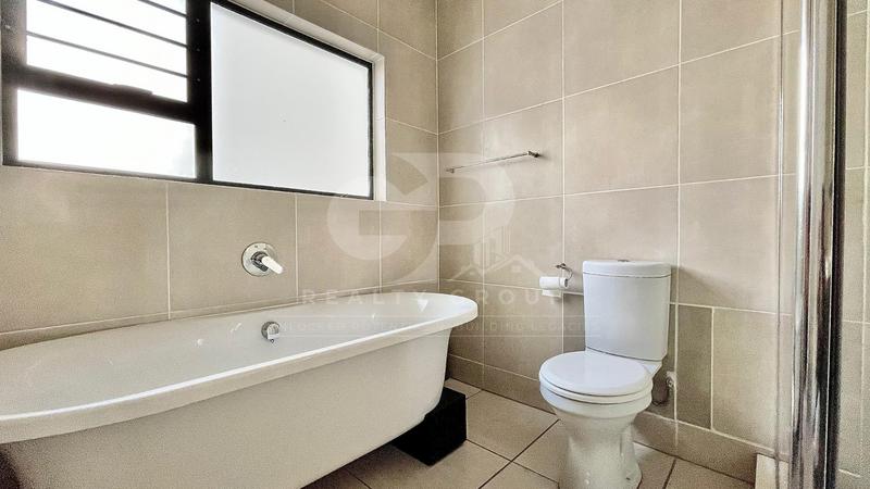 To Let 3 Bedroom Property for Rent in Greenstone Hill Gauteng
