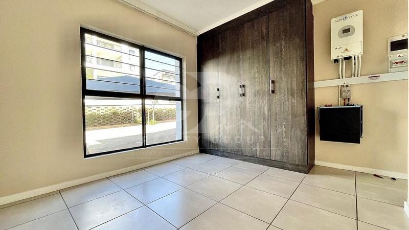To Let 3 Bedroom Property for Rent in Greenstone Hill Gauteng