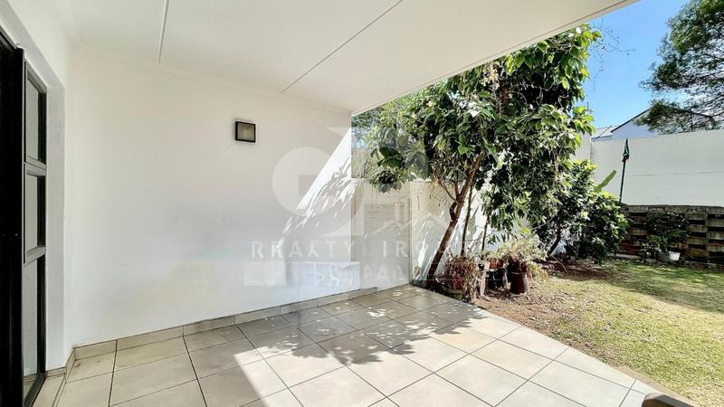 To Let 3 Bedroom Property for Rent in Greenstone Hill Gauteng