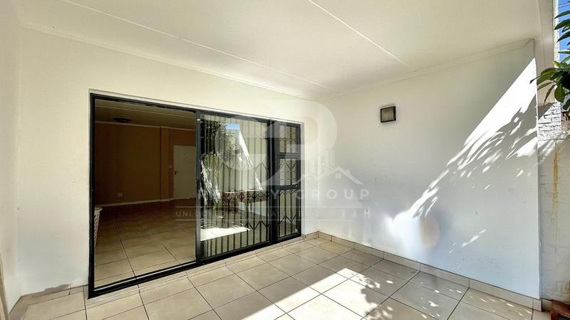 To Let 3 Bedroom Property for Rent in Greenstone Hill Gauteng