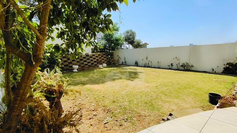 To Let 3 Bedroom Property for Rent in Greenstone Hill Gauteng