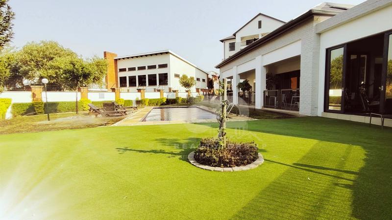 To Let 3 Bedroom Property for Rent in Greenstone Hill Gauteng