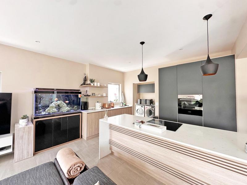 To Let 4 Bedroom Property for Rent in Bryanston Gauteng