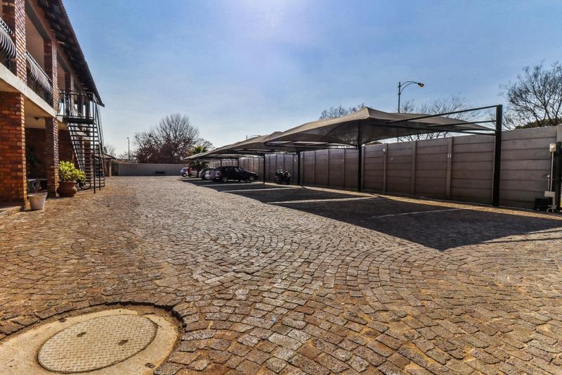 To Let 2 Bedroom Property for Rent in Strubenvale Gauteng