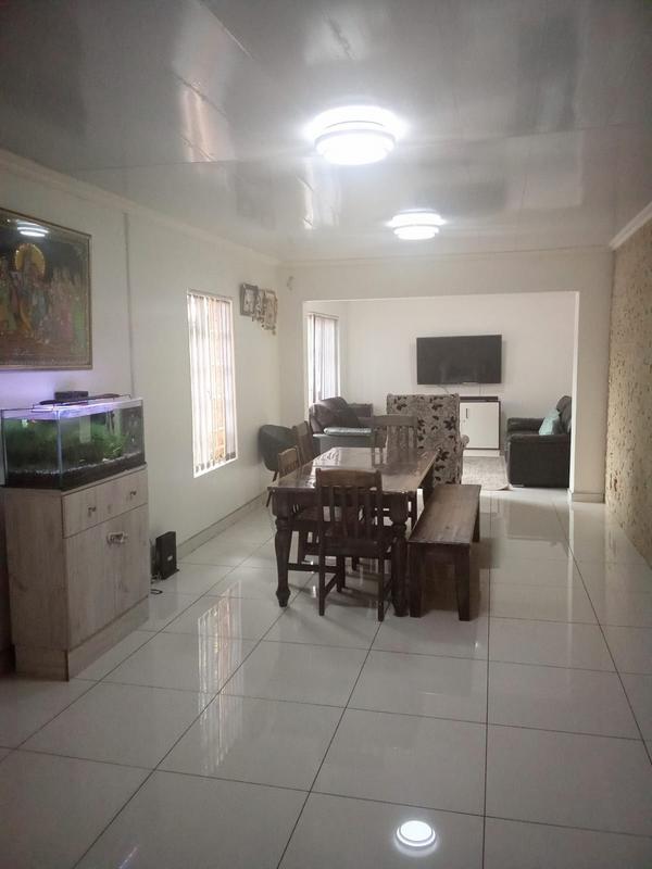 2 Bedroom Property for Sale in Noordwyk Gauteng