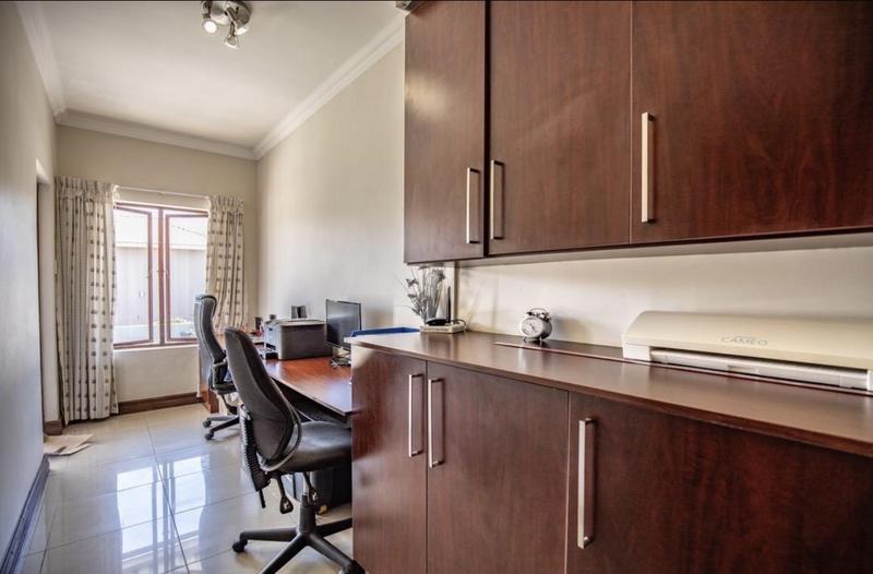 4 Bedroom Property for Sale in Six Fountains Residential Estate Gauteng