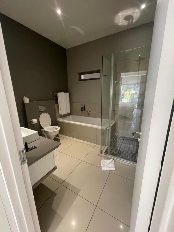 To Let 2 Bedroom Property for Rent in Rosebank Gauteng