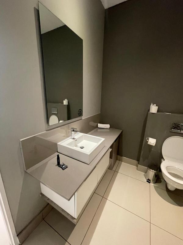 To Let 2 Bedroom Property for Rent in Rosebank Gauteng