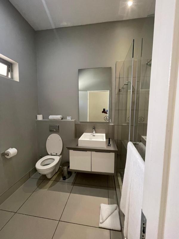 To Let 2 Bedroom Property for Rent in Rosebank Gauteng