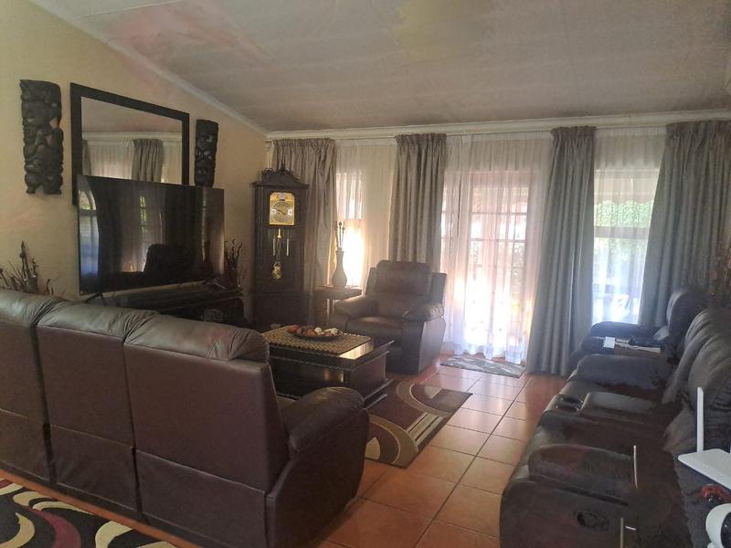To Let 3 Bedroom Property for Rent in Vanderbijlpark SW 5 Gauteng