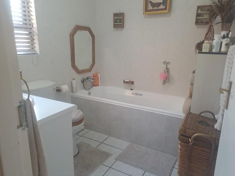 To Let 3 Bedroom Property for Rent in Vanderbijlpark SW 5 Gauteng