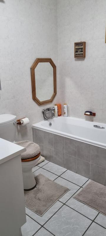 3 Bedroom Property for Sale in Vanderbijlpark SW 5 Gauteng