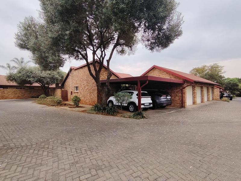 3 Bedroom Property for Sale in Wierdaglen Estate Gauteng