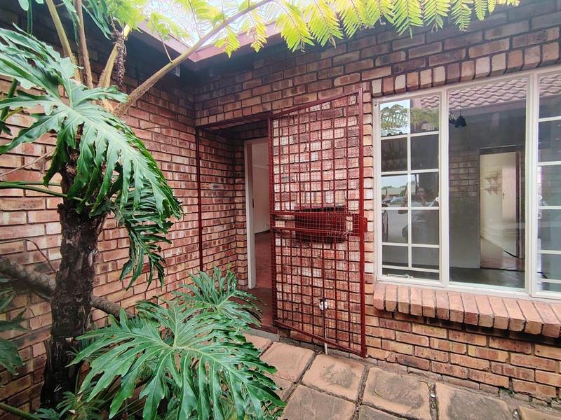 3 Bedroom Property for Sale in Wierdaglen Estate Gauteng