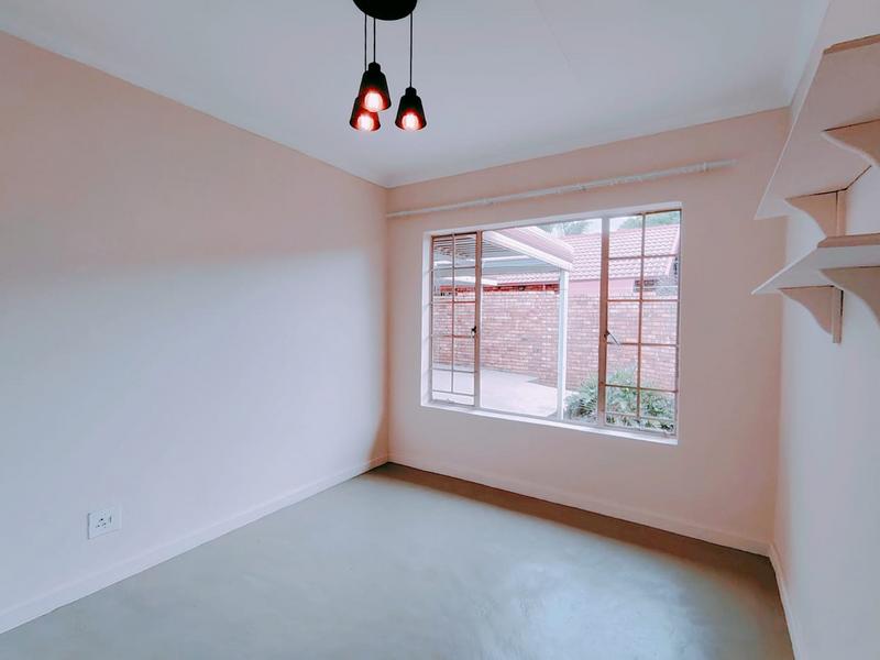 3 Bedroom Property for Sale in Wierdaglen Estate Gauteng