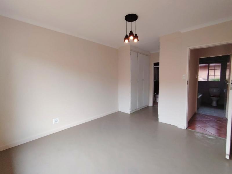 3 Bedroom Property for Sale in Wierdaglen Estate Gauteng