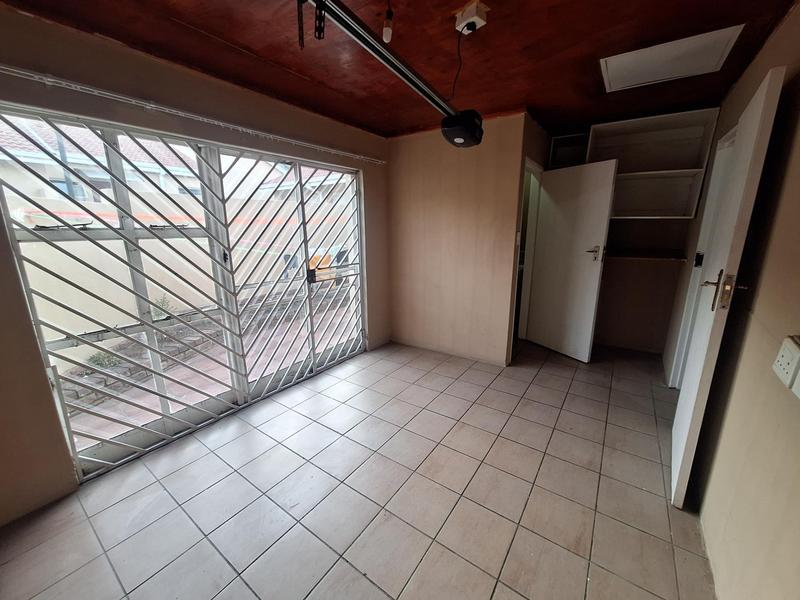 3 Bedroom Property for Sale in Waterkloof Glen Gauteng