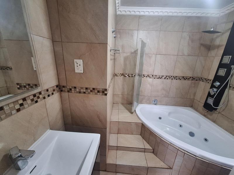 3 Bedroom Property for Sale in Waterkloof Glen Gauteng