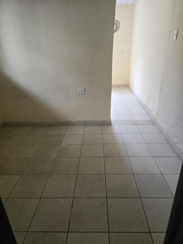 To Let 1 Bedroom Property for Rent in Ebony Park Gauteng