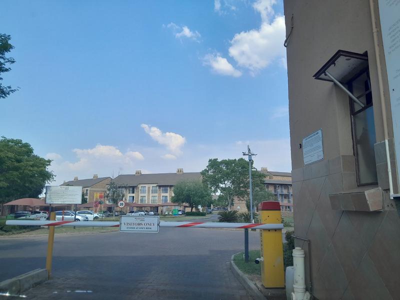 2 Bedroom Property for Sale in Wonderpark Estate Gauteng