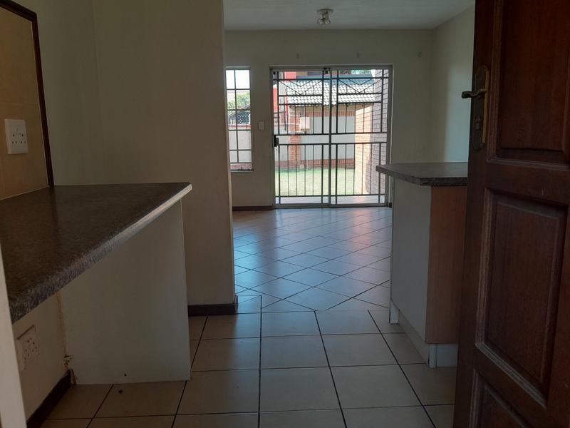 2 Bedroom Property for Sale in Wonderpark Estate Gauteng