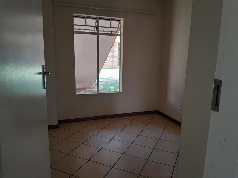 2 Bedroom Property for Sale in Wonderpark Estate Gauteng