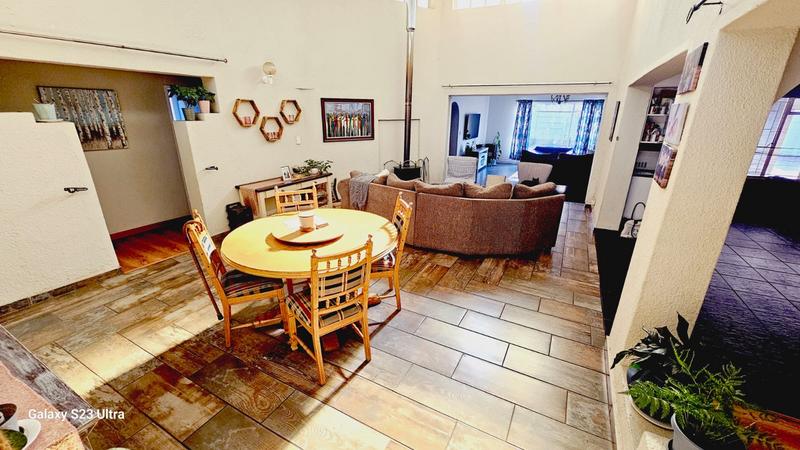 4 Bedroom Property for Sale in Verwoerdpark Gauteng
