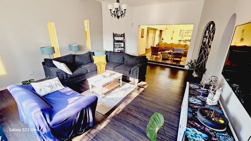 4 Bedroom Property for Sale in Verwoerdpark Gauteng