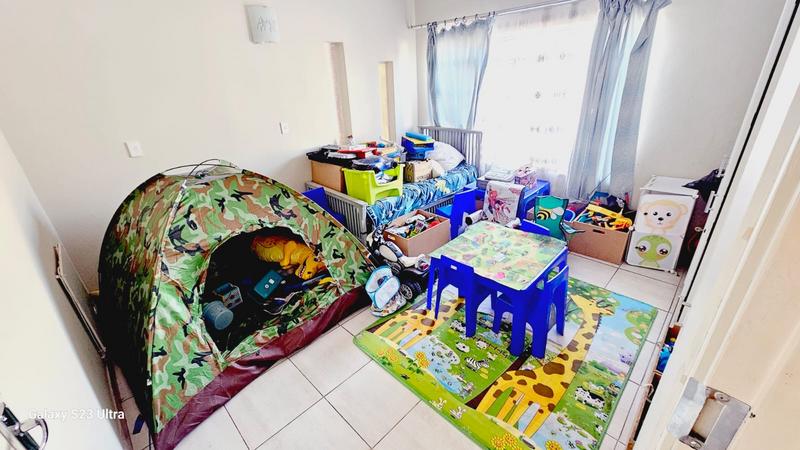 4 Bedroom Property for Sale in Verwoerdpark Gauteng