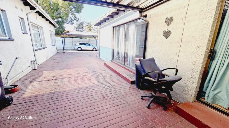 4 Bedroom Property for Sale in Verwoerdpark Gauteng
