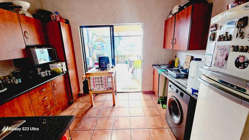 4 Bedroom Property for Sale in Verwoerdpark Gauteng