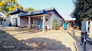 4 Bedroom Property for Sale in Verwoerdpark Gauteng