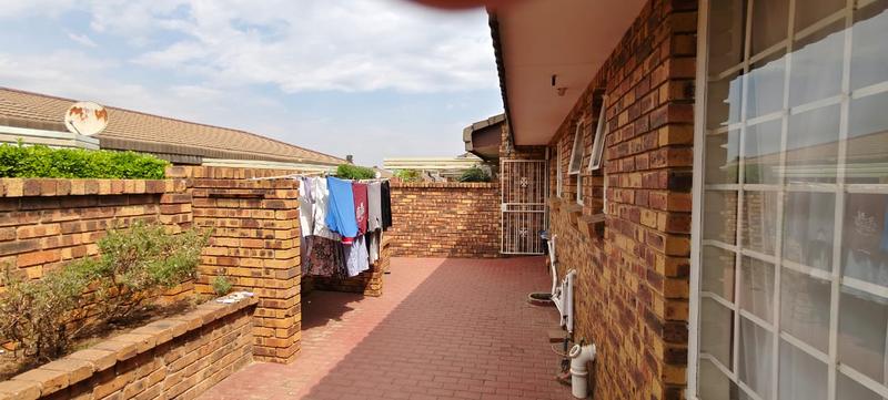2 Bedroom Property for Sale in Brentwood Park Gauteng